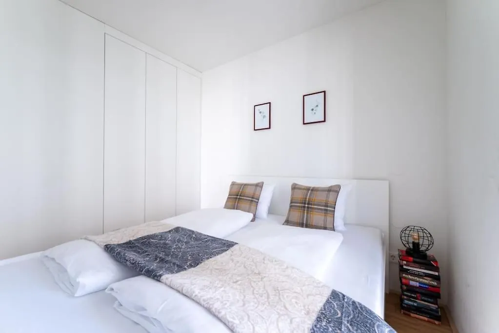 Smart Studio With Terrace By Hm Vienna Apartment